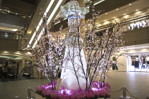 横浜ランドマークタワーのクリスタル桜