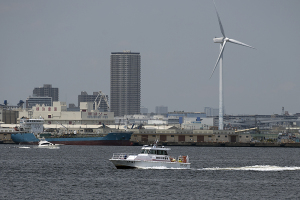 横浜水上警察署の警備艇「神３つるぎ」