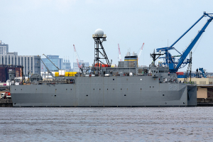 米海軍の音響測定艦「T-AGOS-23 インペッカブル（USNS Impeccable）」