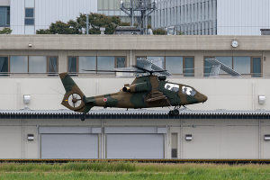 自衛隊の観測ヘリコプター「OH-１」オメガ（ニンジャ）