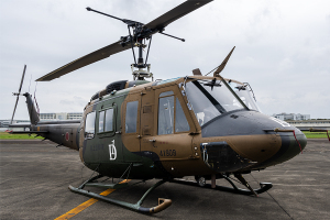 陸上自衛隊 第1師団 第1飛行隊の UH-1J ヘリコプター