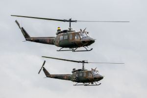 陸上自衛隊 第1師団 第1飛行隊の UH-1J ヘリコプター