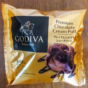 GODIVA プレミアムショコラのシュークリーム